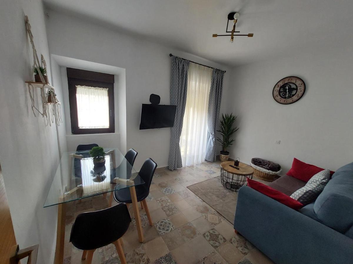 Apartamentos Fuente Nueva Sande Caces Buitenkant foto